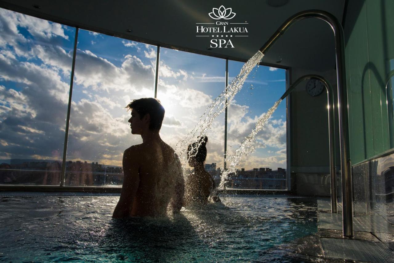 Gran Hotel Lakua Витория-Гастейс Екстериор снимка Spa at Hotel Lacua